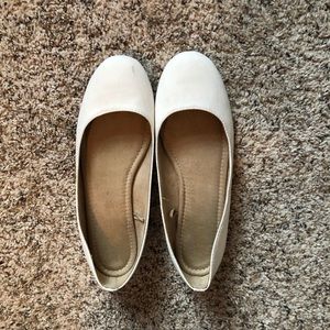 Old Navy Cream Flats
